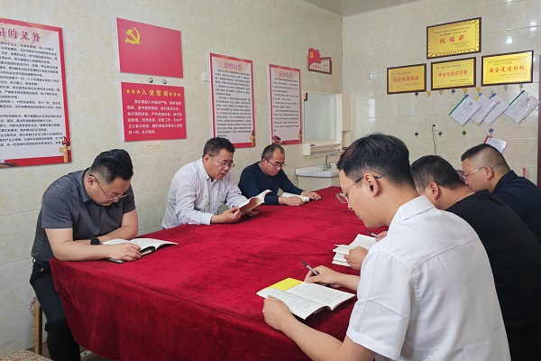 榆林分公司：以“四聚焦”扎实开展视察研究.jpg