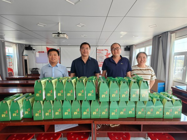 情暖端午 眷注偕行 —— 钻探分公司开展节前慰问活动.jpg