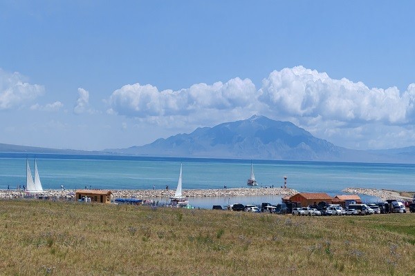 赛里木湖：一半山水一半湖海 -  122cc太阳集成游戏
